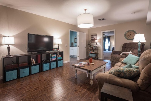 Honey Haus on the Horseshoe Home image 30